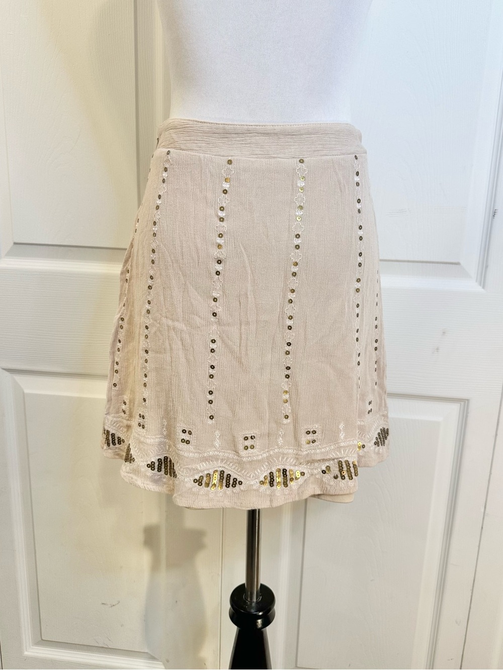 Alya Sequin Embroidered Cream Mini Skirt